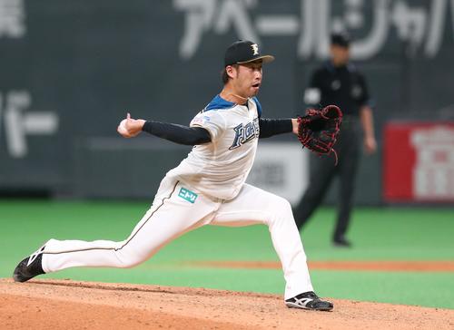 7回に登板の秋吉亮（撮影・黒川智章）