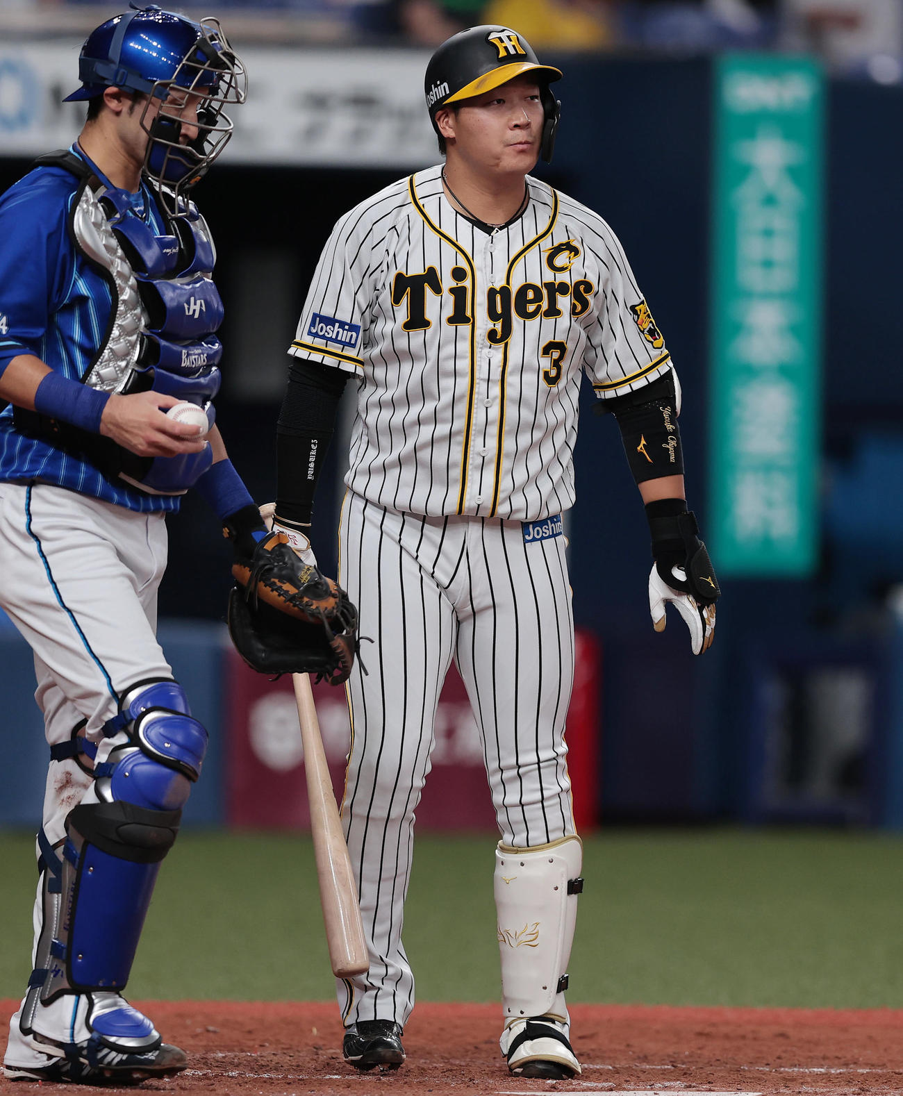 阪神対DeNA 3回裏阪神1死二塁、大山は見逃し三振に倒れる。捕手は伊藤光（撮影・前田充）