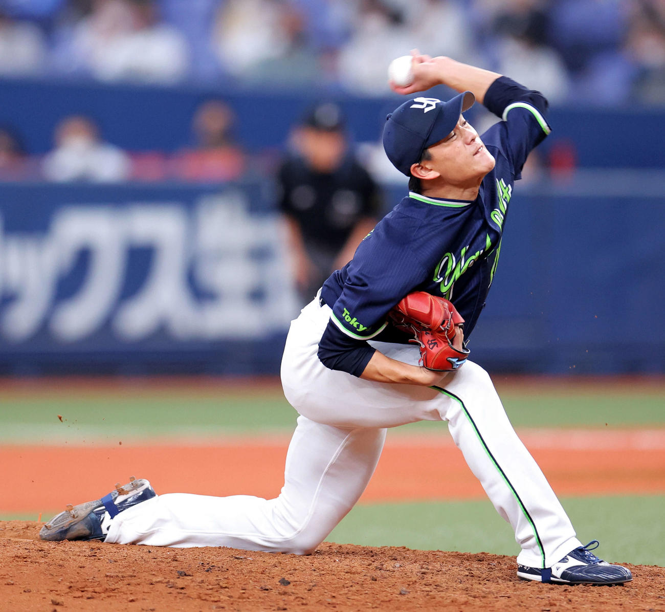 オリックス対ヤクルト　9回裏オリックス2死、力投する高橋（撮影・河田真司）