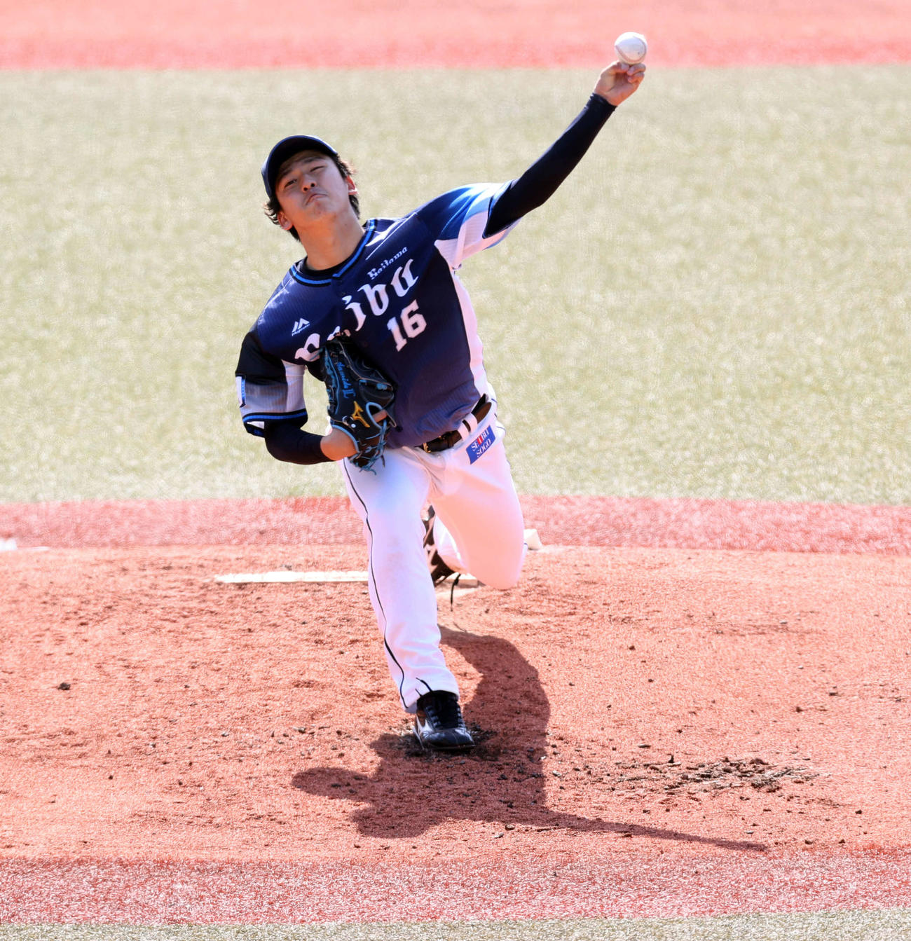 ロッテ対西武　力投する西武先発の隅田（撮影・浅見桂子）