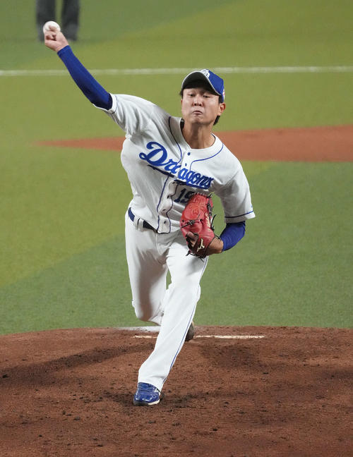 中日対DeNA　力投する中日先発の高橋宏（撮影・森本幸一）