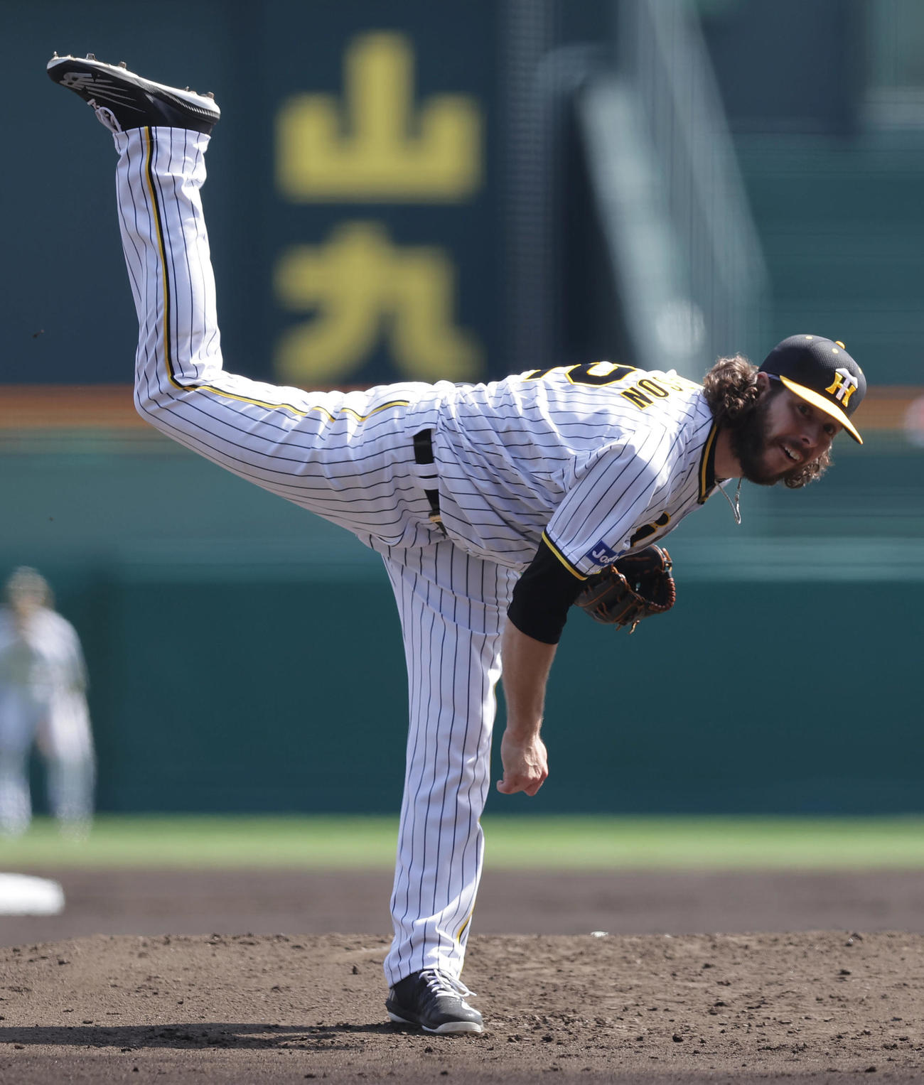 阪神対巨人　先発し力投する阪神ウィルカーソン（撮影・前田充）
