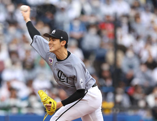 17日日本ハム戦で8回までパーフェクトに抑えたロッテ佐々木朗希