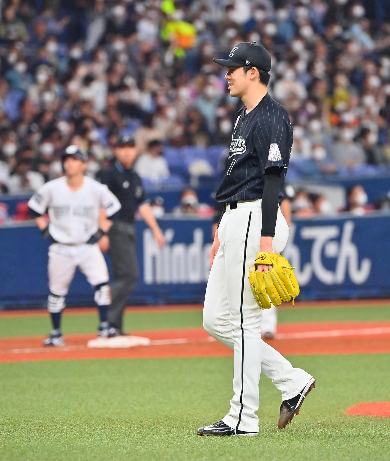 オリックス対ロッテ　5回裏オリックス無死満塁、佐々木朗は紅林の投ゴロに仕留めるも併殺の間に失点する（撮影・和賀正仁）