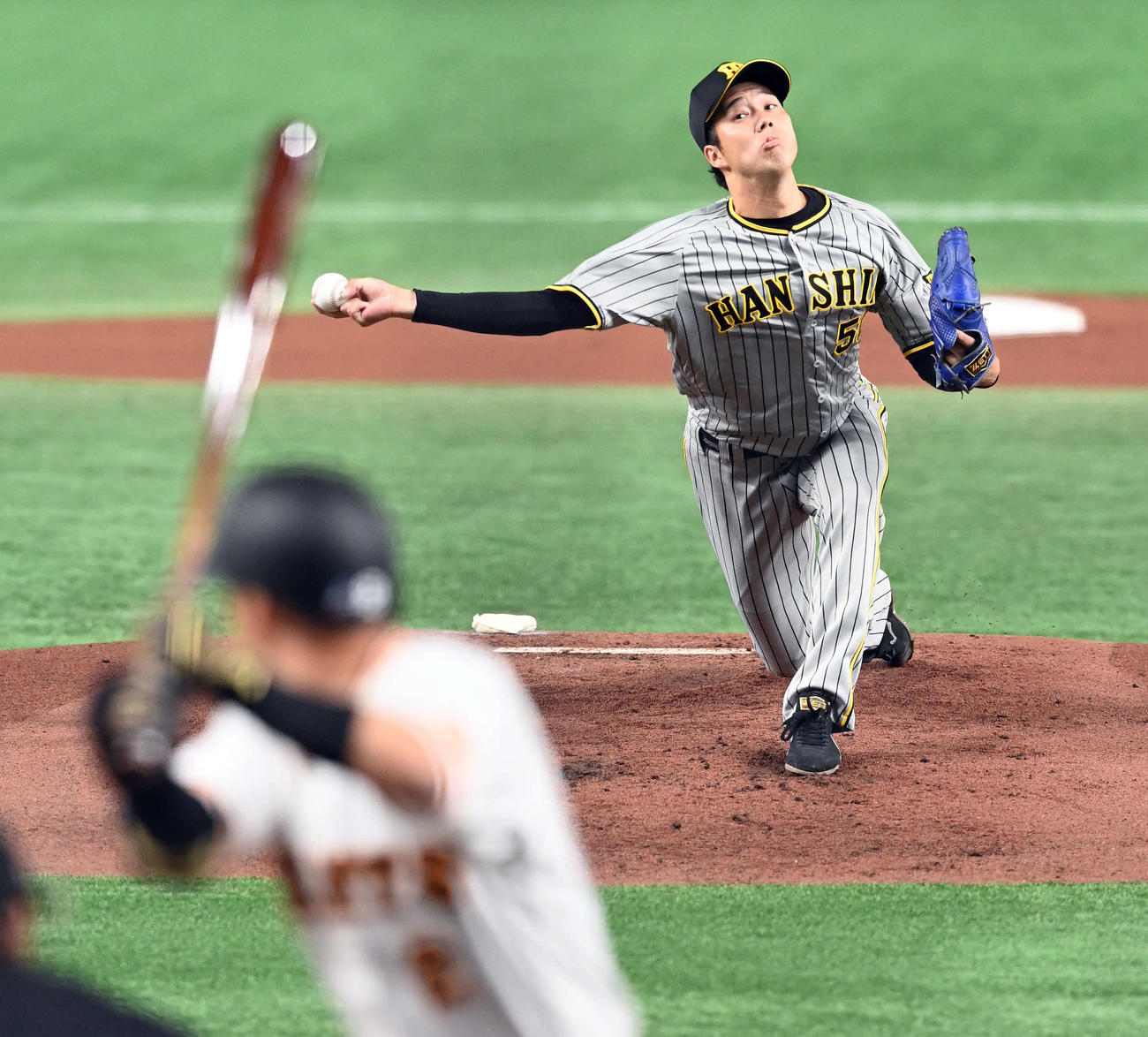 巨人対阪神　阪神の先発青柳（撮影・たえ見朱実）