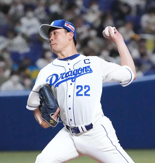 中日対阪神　力投する中日先発の大野雄（撮影・森本幸一）