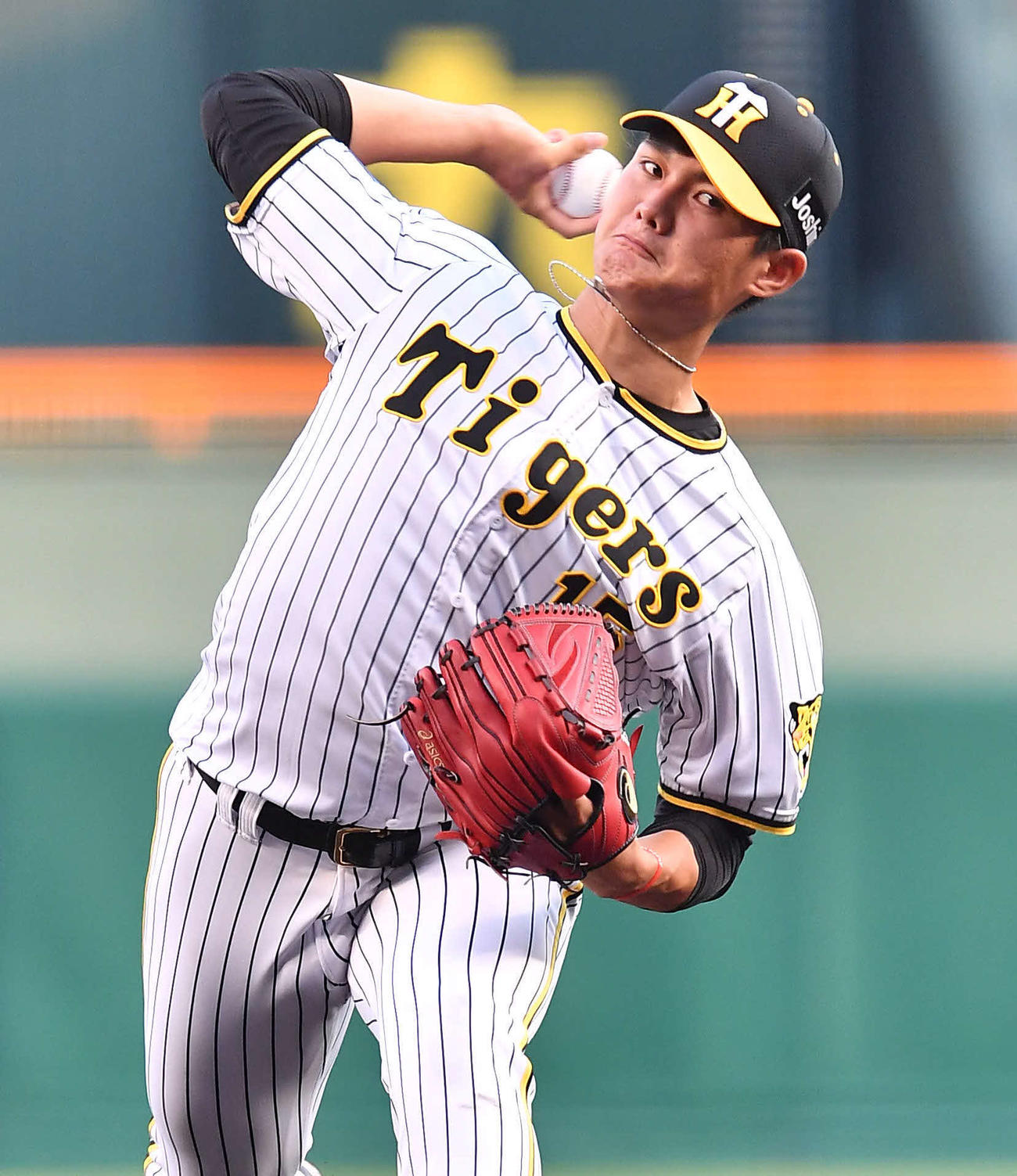 阪神対楽天　阪神先発の西純矢（撮影・岩下翔太）