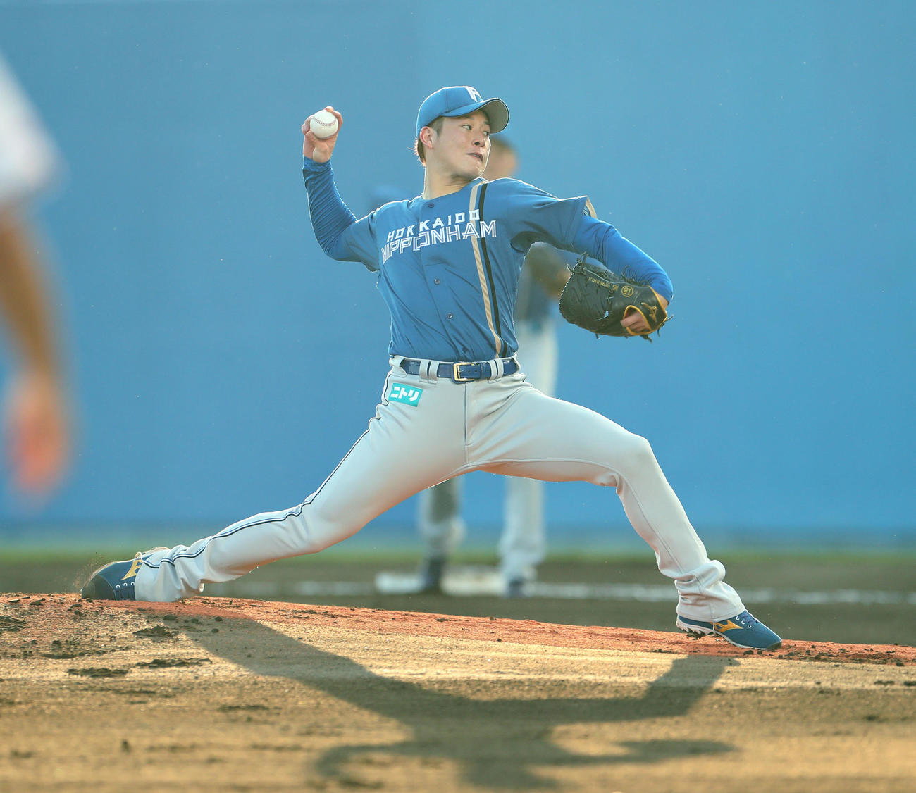 楽天対日本ハム　力投する日本ハム先発の吉田（撮影・佐藤翔太）