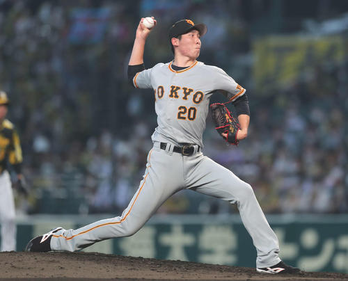 阪神対巨人　力投する巨人先発の戸郷（撮影・河田真司）