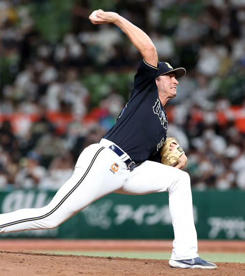 西武対オリックス　8回裏西武の攻撃を抑えたワゲスパック（撮影・浅見桂子）