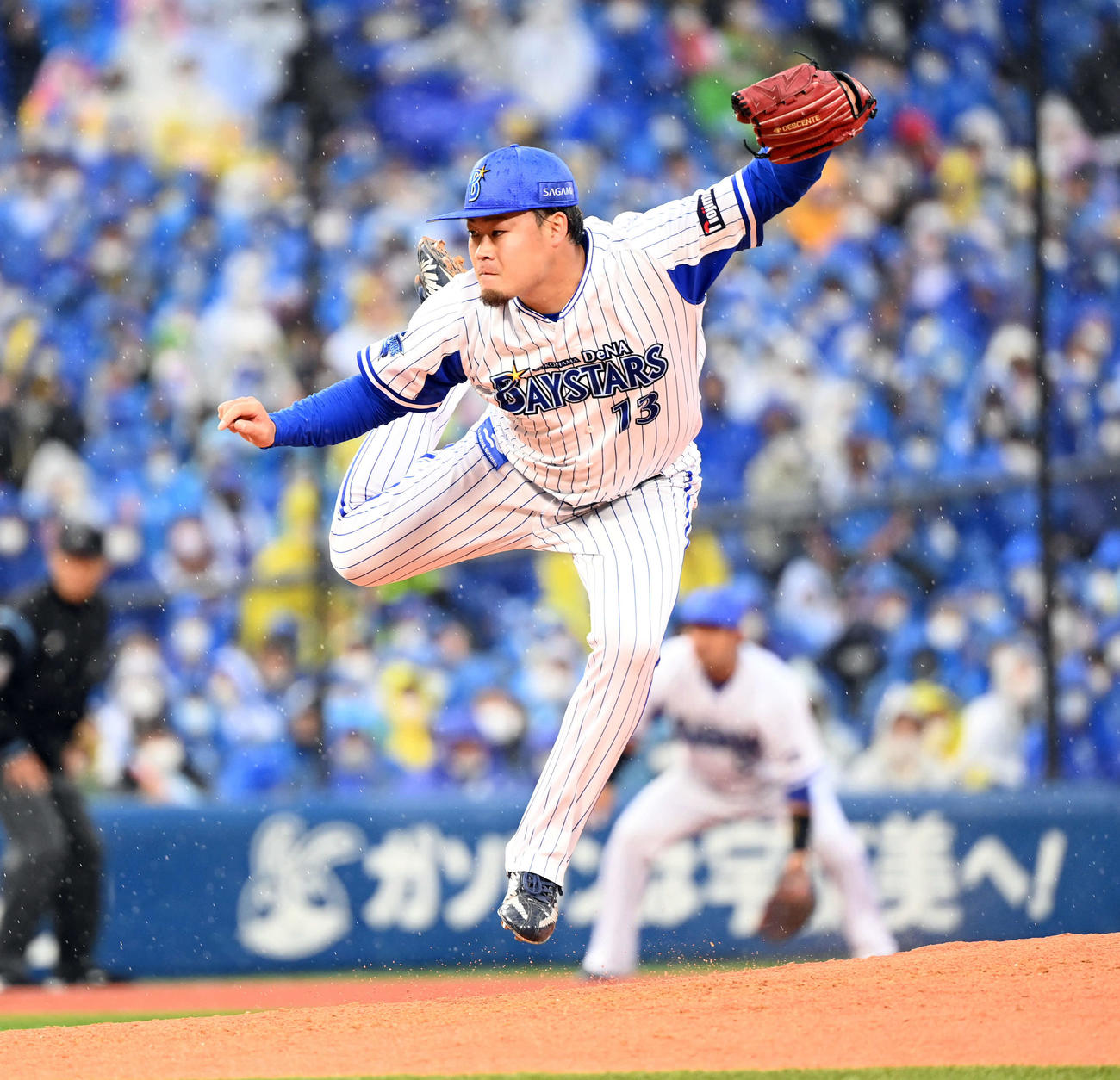 DA対阪神　力投するDeNA伊勢（撮影・たえ見朱実）