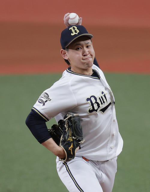 オリックス対ヤクルト　力投するオリックス先発の宮城（撮影・前田充）