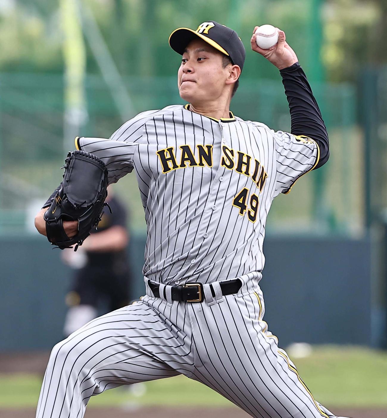 シート打撃練習で登板する大竹（撮影・上田博志）