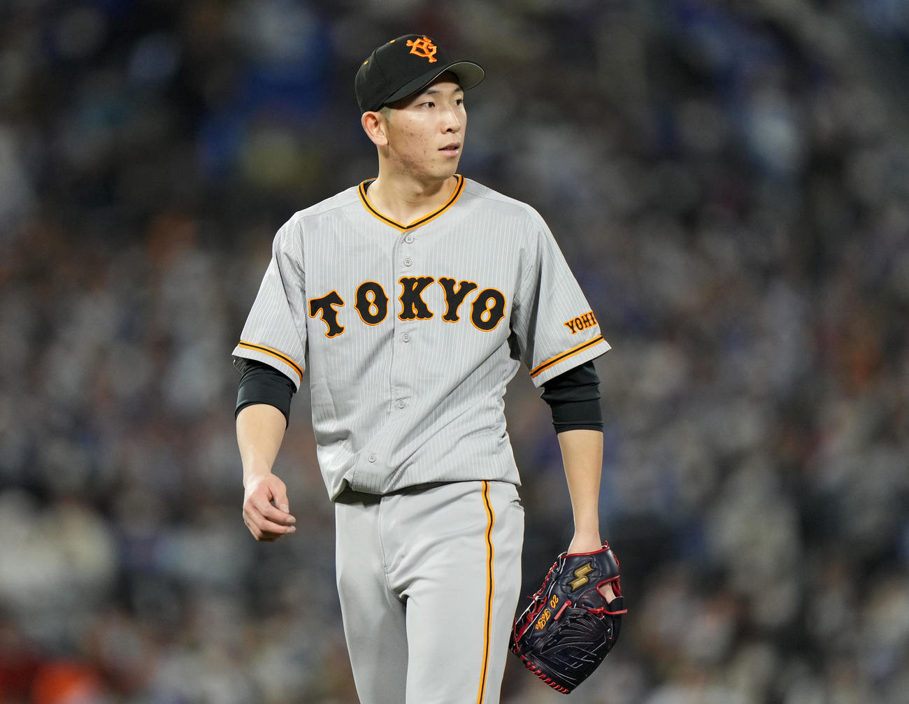 DeNA対巨人　5回裏を無失点に抑える巨人戸郷（撮影・横山健太）