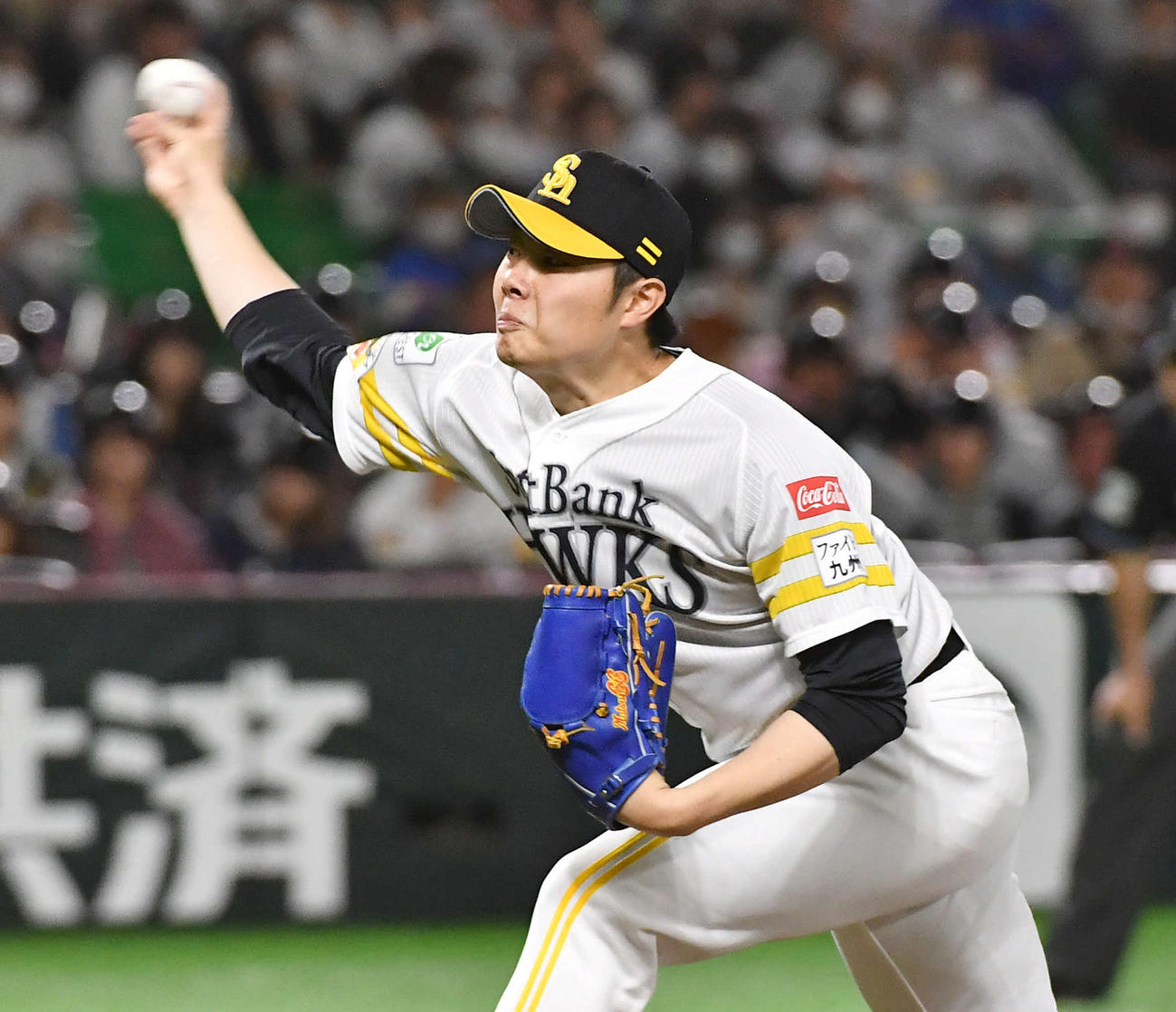ソフトバンク対日本ハム　7回表から登板した、ソフトバンク3番手の松本裕（撮影・岩下翔太）