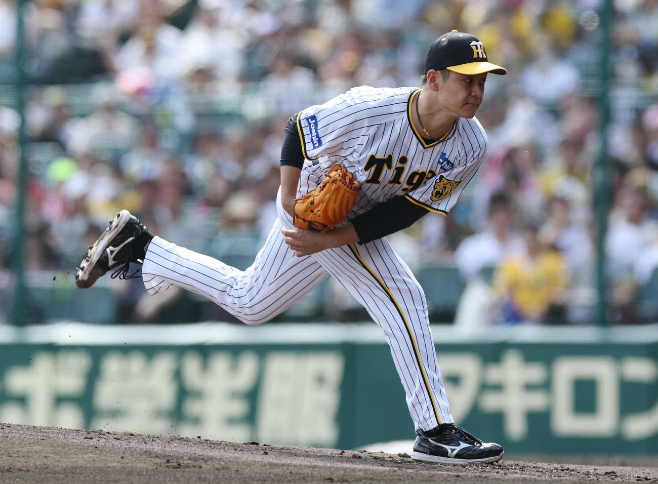 阪神対広島　力投する阪神先発の大竹（撮影・前田充）