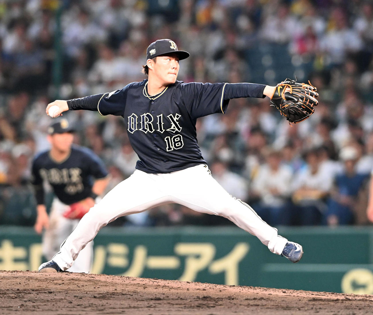 阪神対オリックス　先発するオリックス山本（撮影・和賀正仁）
