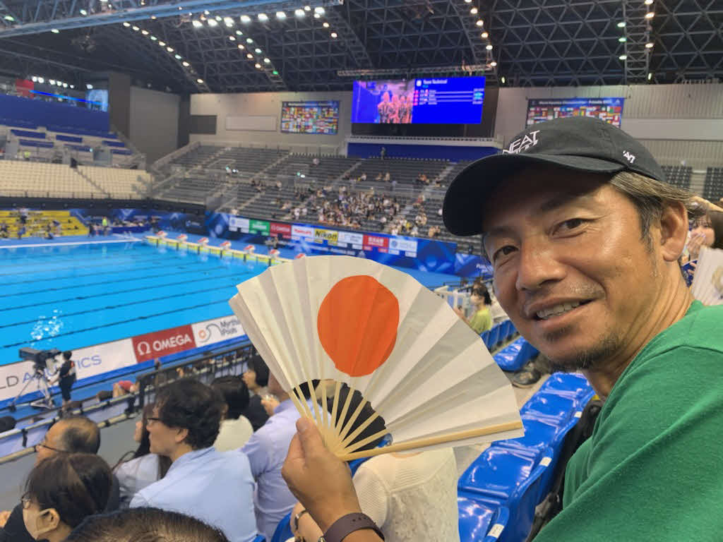 日刊スポーツ評論家の鳥谷敬氏は7月、世界水泳のアーティスティックスイミングを会場で観戦（撮影・佐井陽介）