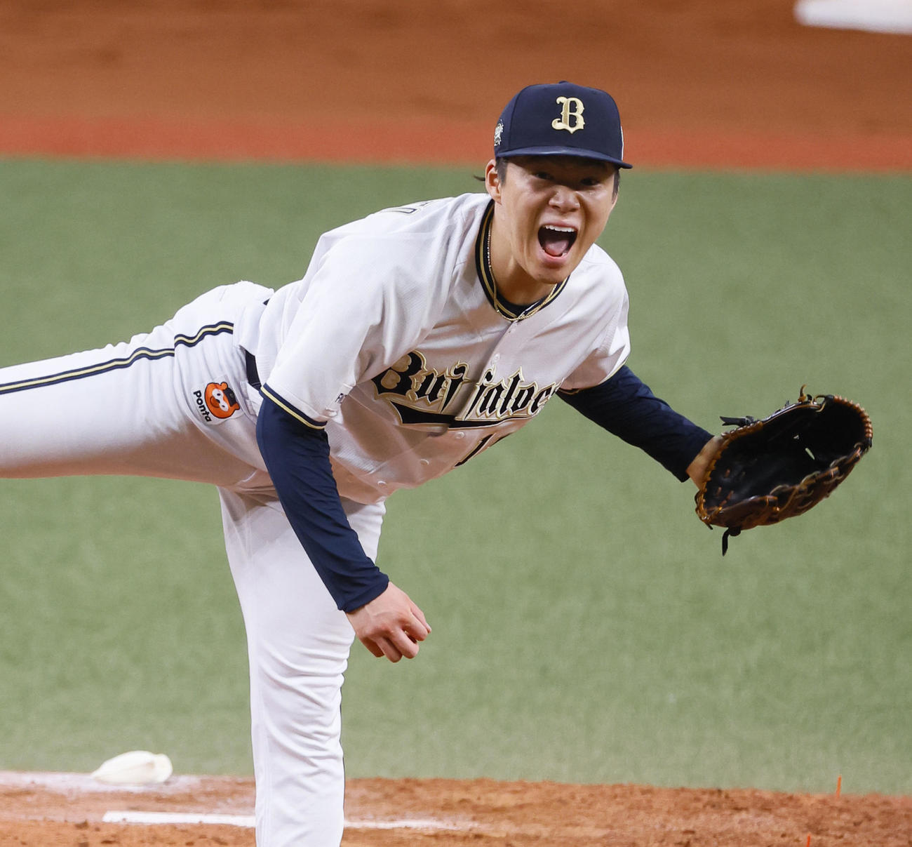 オリックス対阪神　8回、力投するオリックス山本（撮影・藤尾明華）
