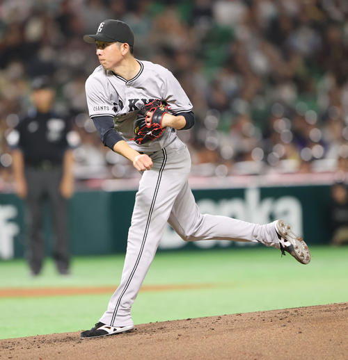 ソフトバンク対巨人　先発・戸郷（撮影・梅根麻紀）