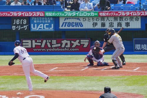 ヤクルト対阪神　1回表阪神2死、見逃しの三振に倒れる大山。投手ヤフーレ（撮影・垰建太）