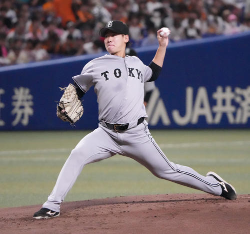 中日対巨人　1回裏、登板する巨人先発の井上（撮影・森本幸一）