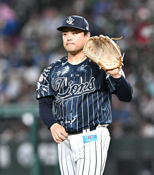 西武対日本ハム　西武先発の松本（撮影・滝沢徹郎）