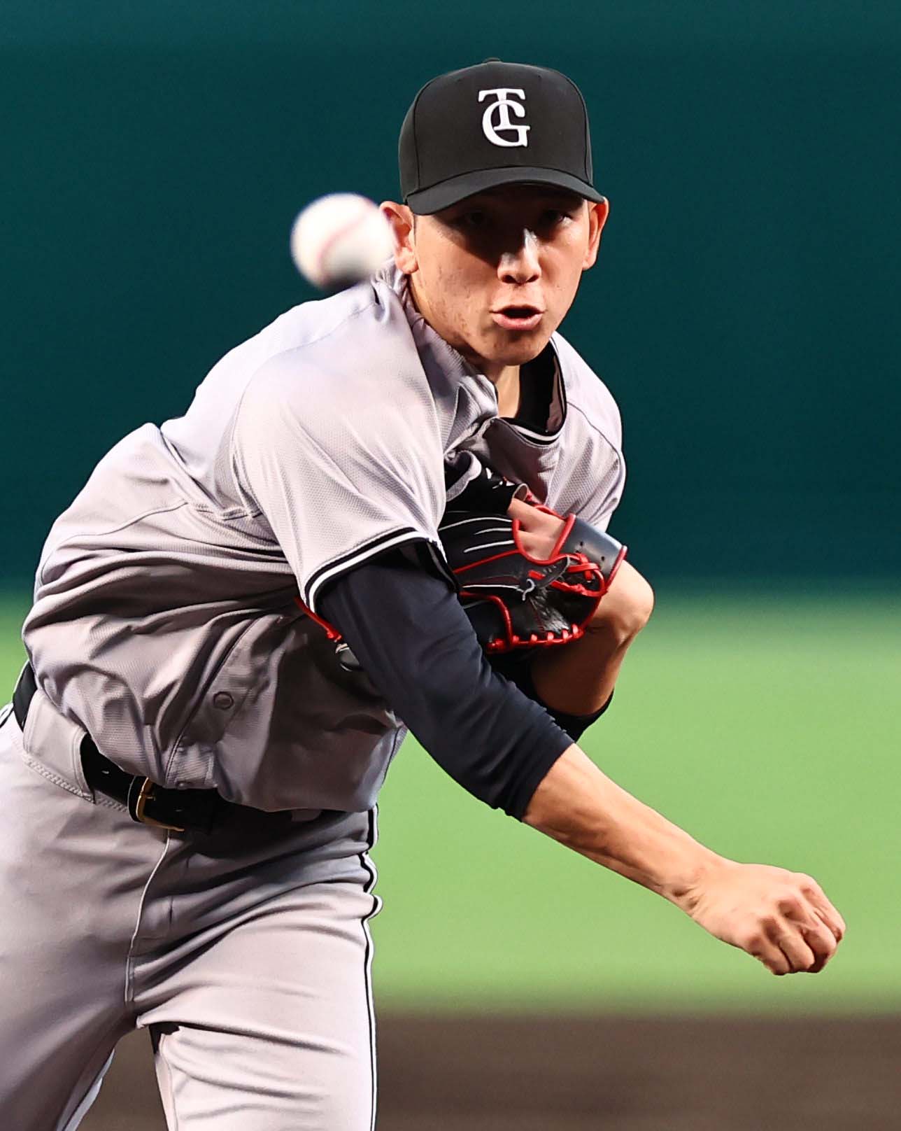 阪神対巨人　巨人先発の戸郷（撮影・上田博志）
