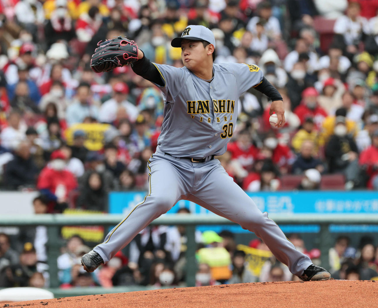 広島対阪神　阪神先発の門別（撮影・加藤孝規）