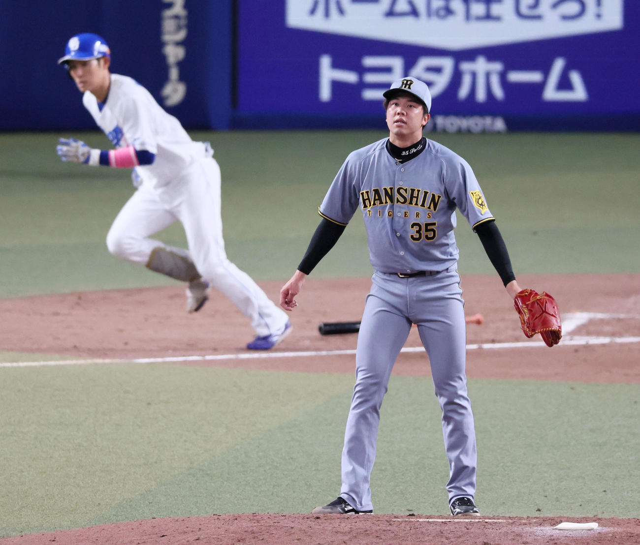 中日対阪神　5回裏中日2死二、三塁、才木は上林に中前2点適時打を打たれて失点（撮影・加藤哉）