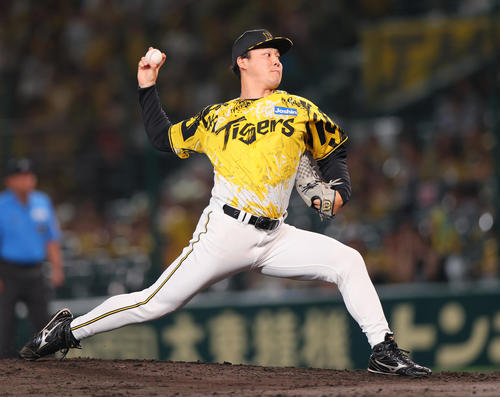 阪神対ヤクルト　5回表に登板する木下（撮影・上山淳一）