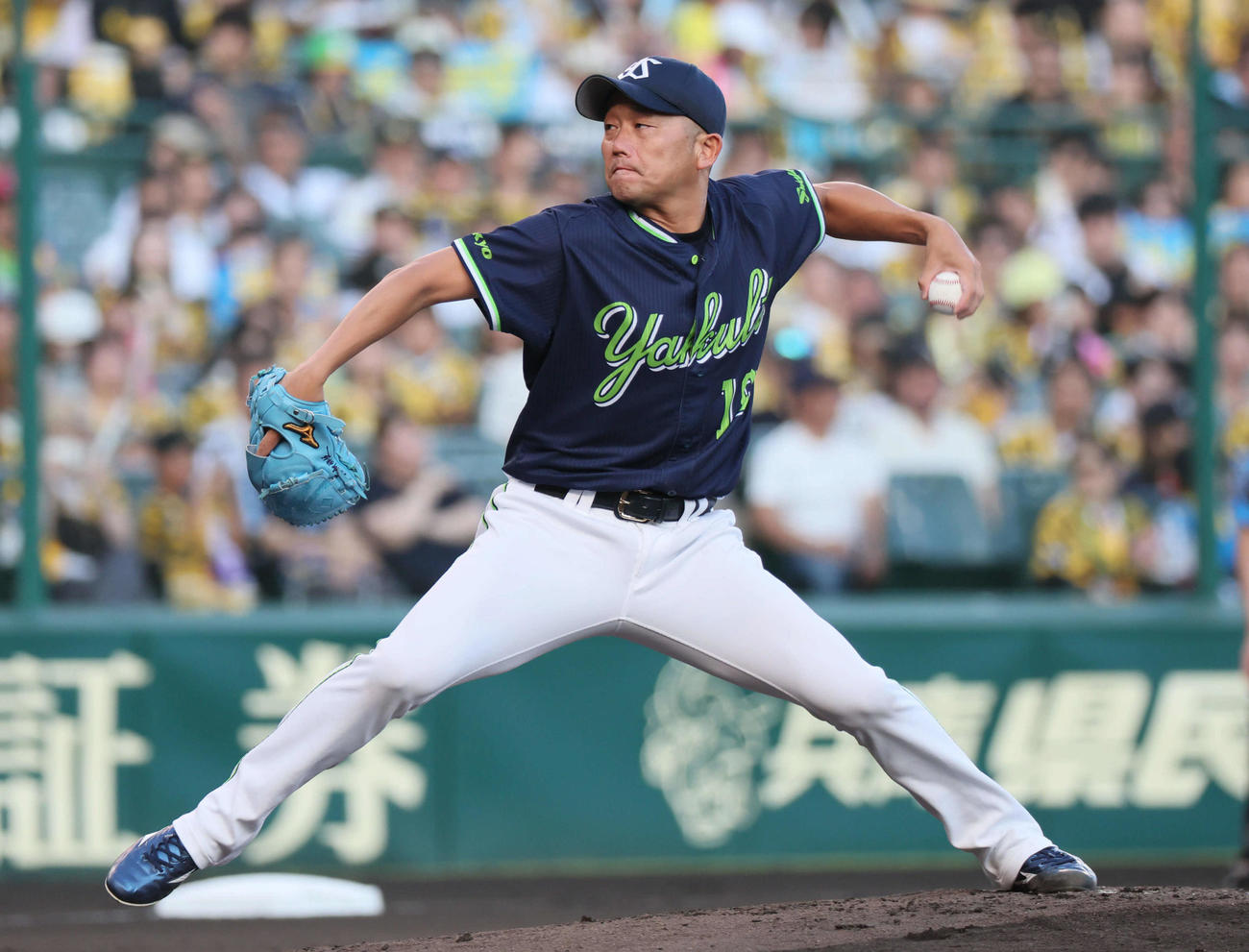 阪神対ヤクルト　ヤクルト先発の石川（撮影・宮崎幸一)