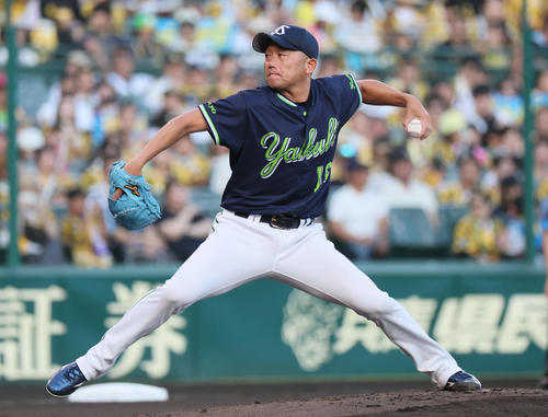 阪神対ヤクルト　ヤクルト先発の石川（撮影・宮崎幸一)