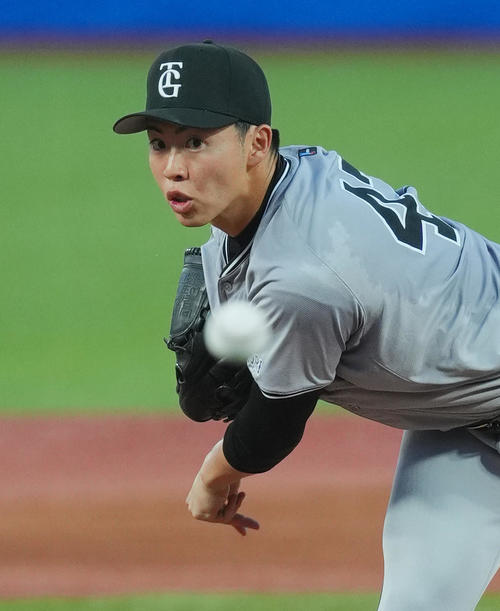 ヤクルト対巨人　巨人先発の森田（撮影・菅敏）