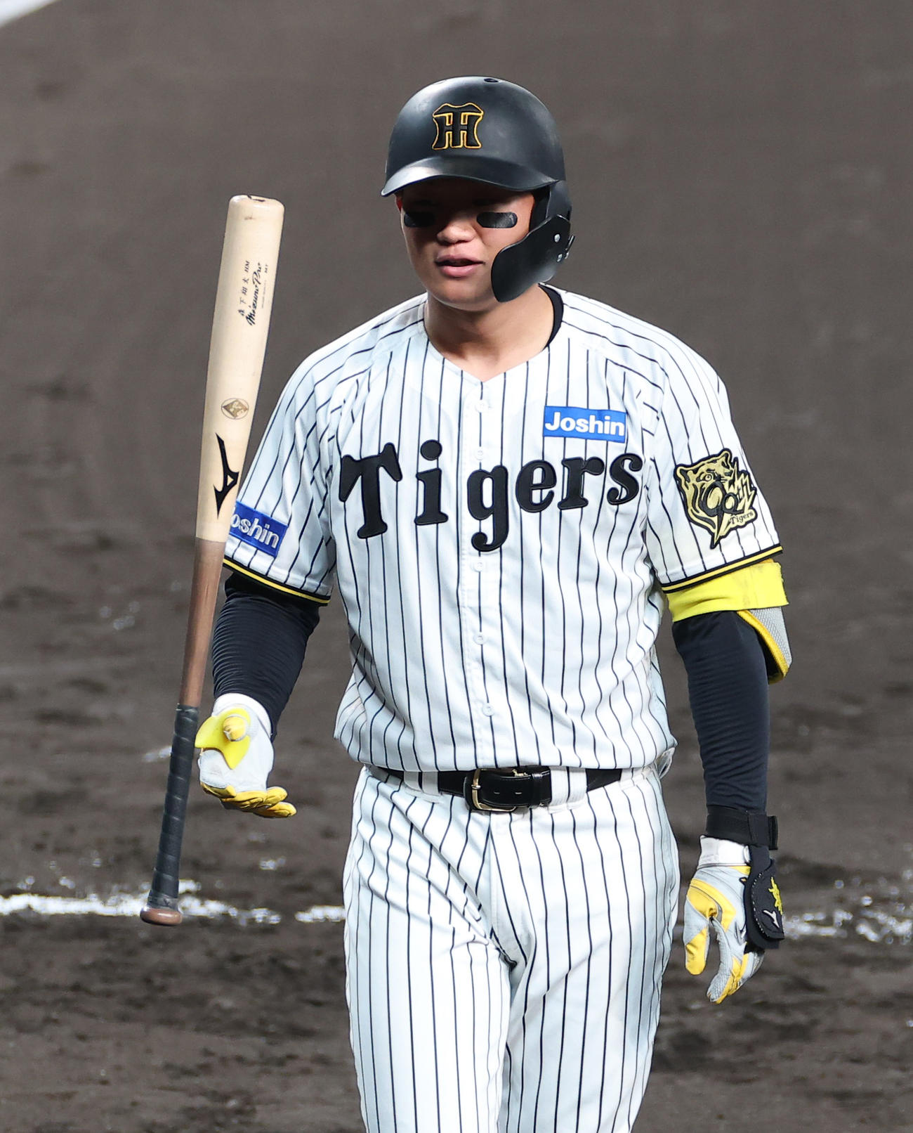 阪神対中日　3回裏阪神2死、森下は三振に倒れる（撮影・上田博志）