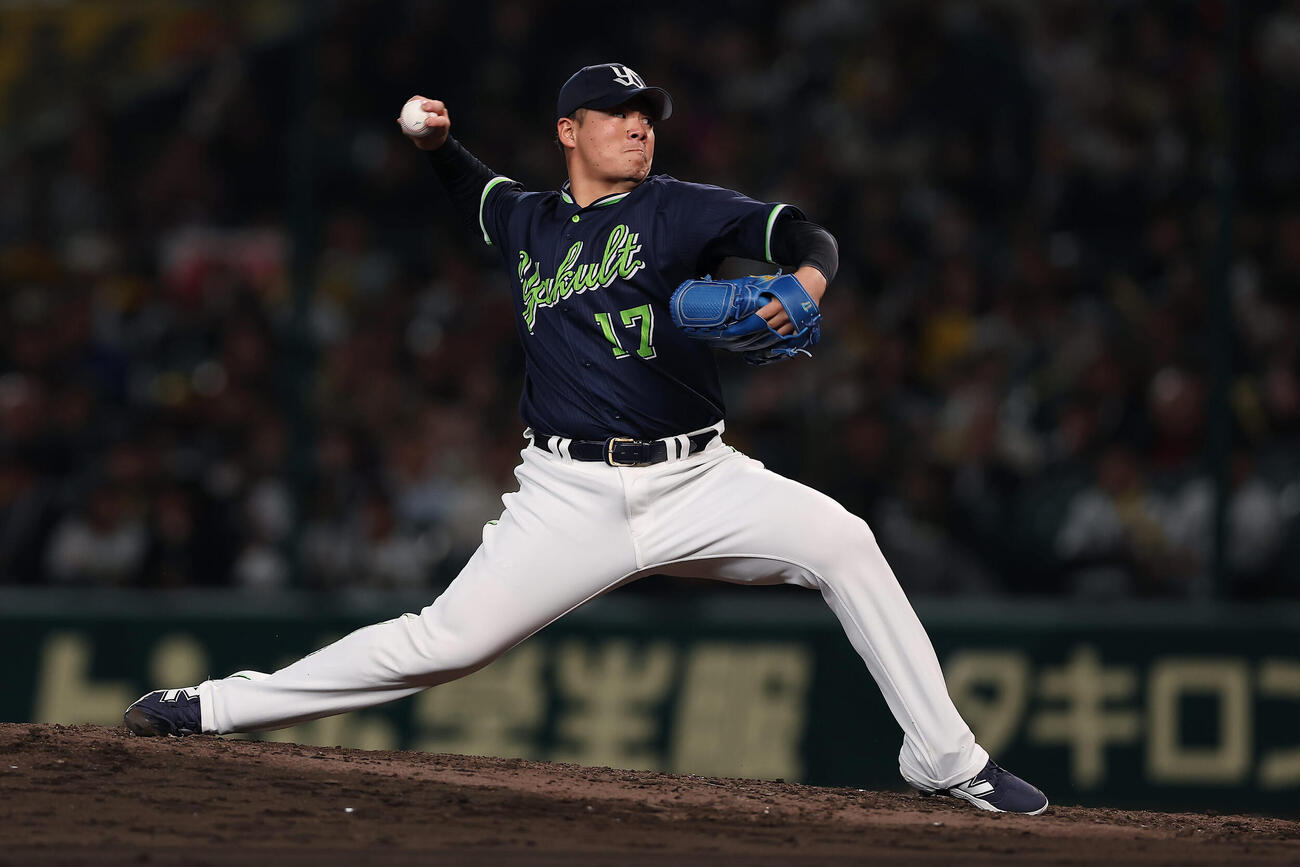阪神対ヤクルト　ヤクルト3番手の清水（撮影・前田充）