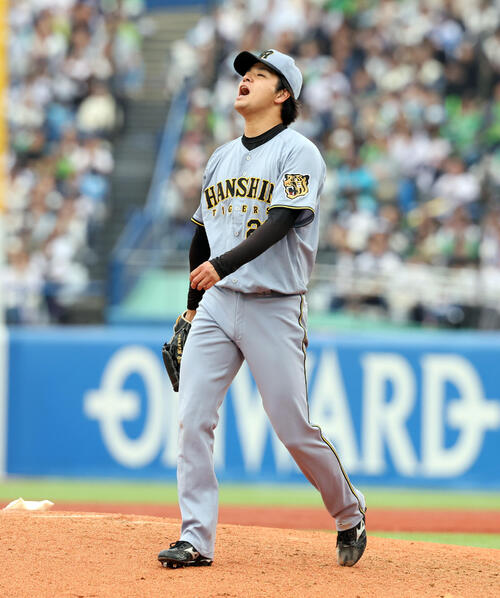 ヤクルト対阪神　6回裏ヤクルト1死、田中陽翔への投球後、声を上げる高橋遥人（撮影・浅見桂子）