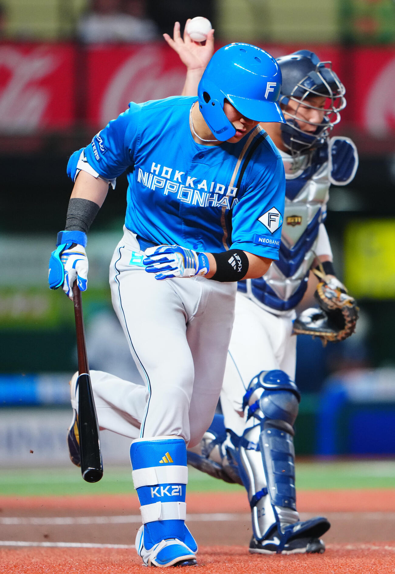 西武対日本ハム　　1回表日本ハム1死、空振り三振に倒れる清宮幸太郎（撮影・垰建太）