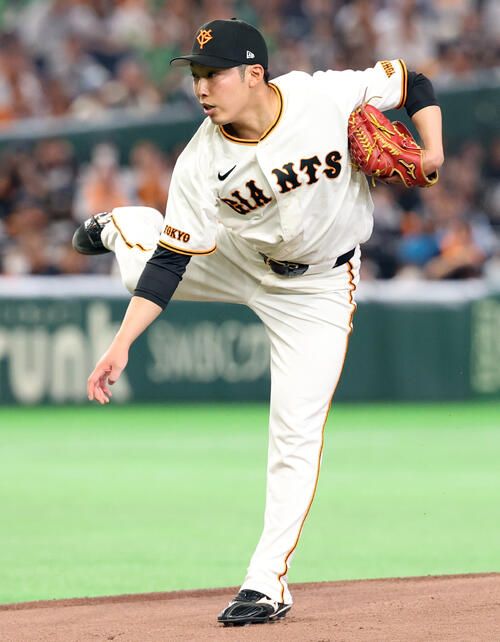 巨人対ヤクルト　力投する巨人先発の赤星優志（撮影・浅見桂子）
