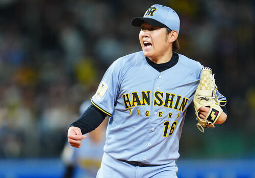 ヤクルト対阪神　5回裏ヤクルト無死、沢井廉を三振に仕留め声をあげる西勇輝（撮影・垰建太）