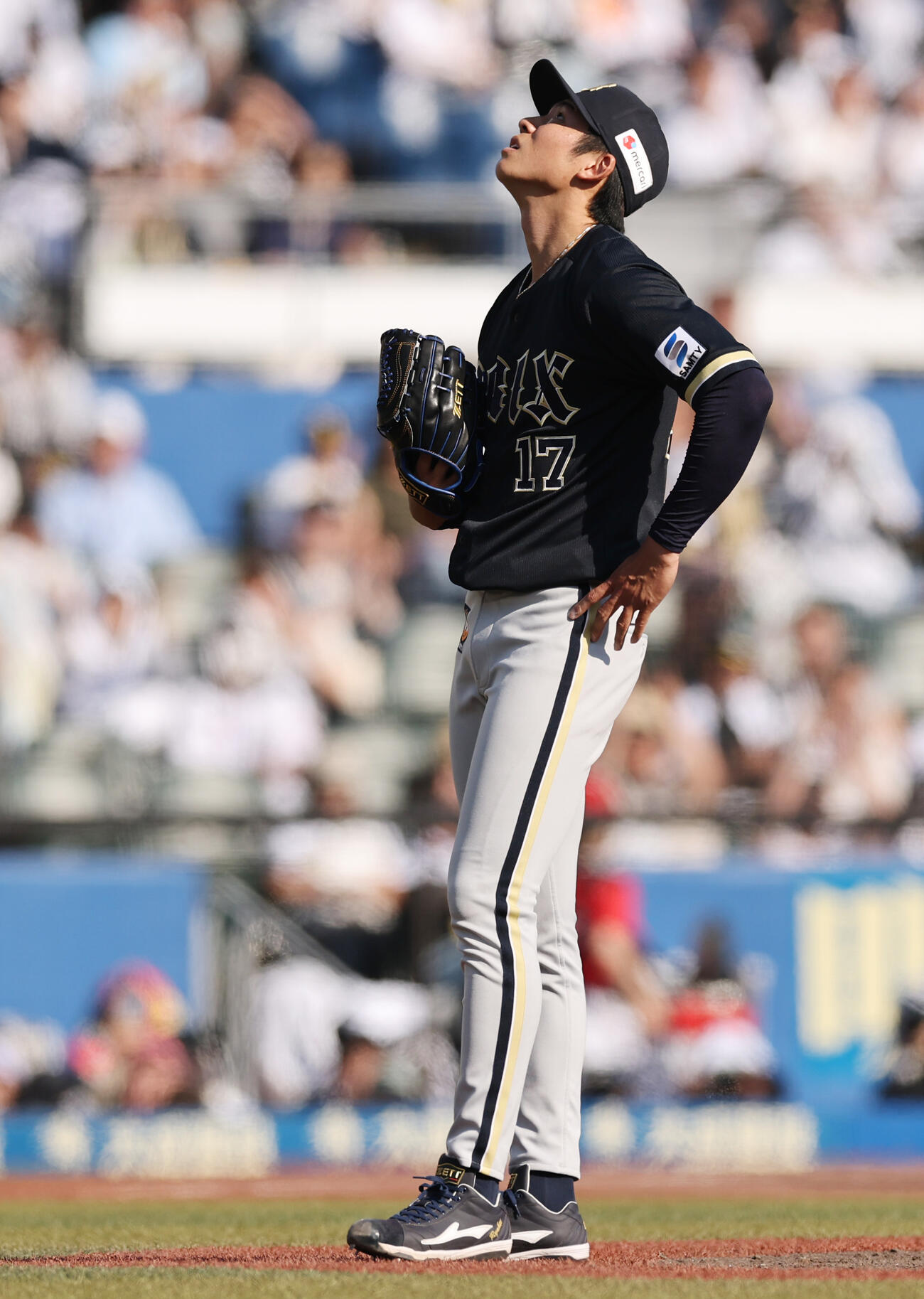 ロッテ対オリックス　6回裏ロッテ2死一、三ネフタリ・ソトに3点本塁打を許す曽谷龍平（撮影・野上伸悟）
