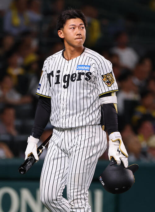 阪神対西武　9回裏阪神無死一塁、立石正広は三振に倒れる（撮影・上田博志）