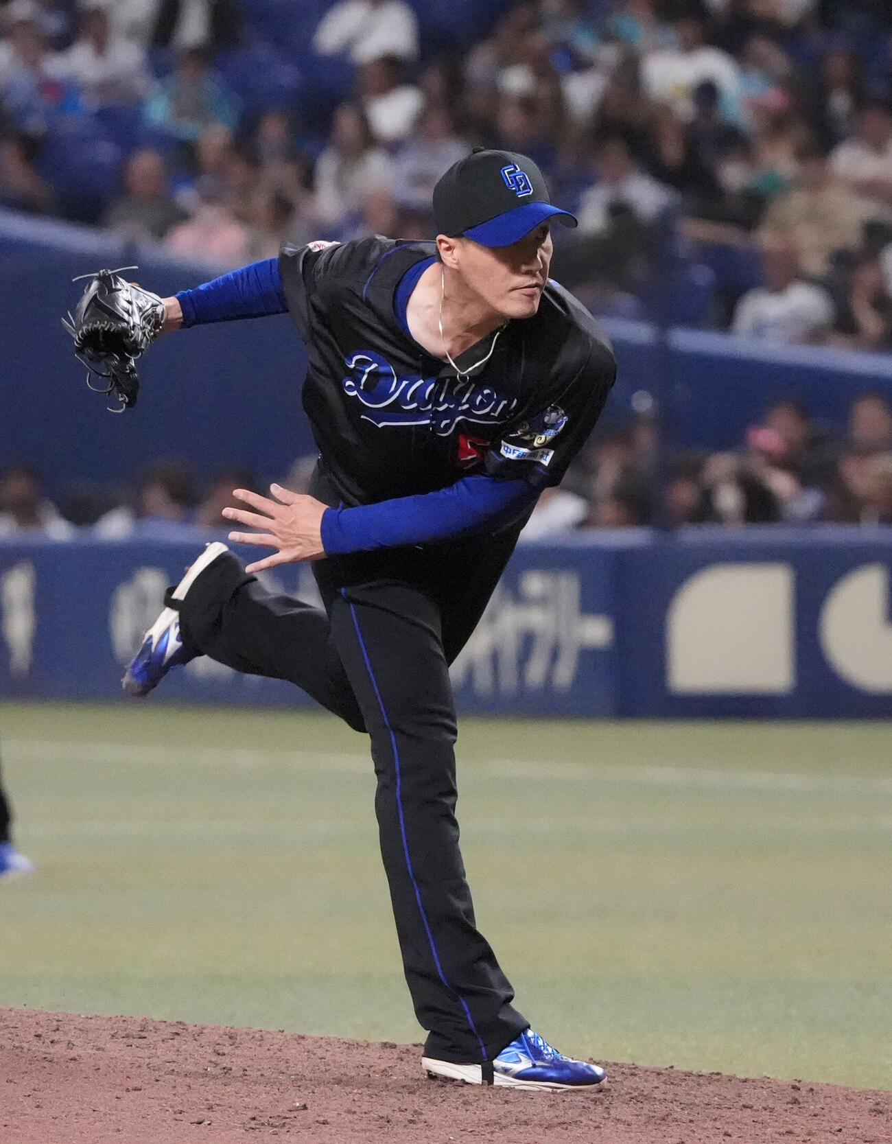 中日対DeNA 9回表、中日5番手で登板する斎藤綱記（撮影・森本幸一）