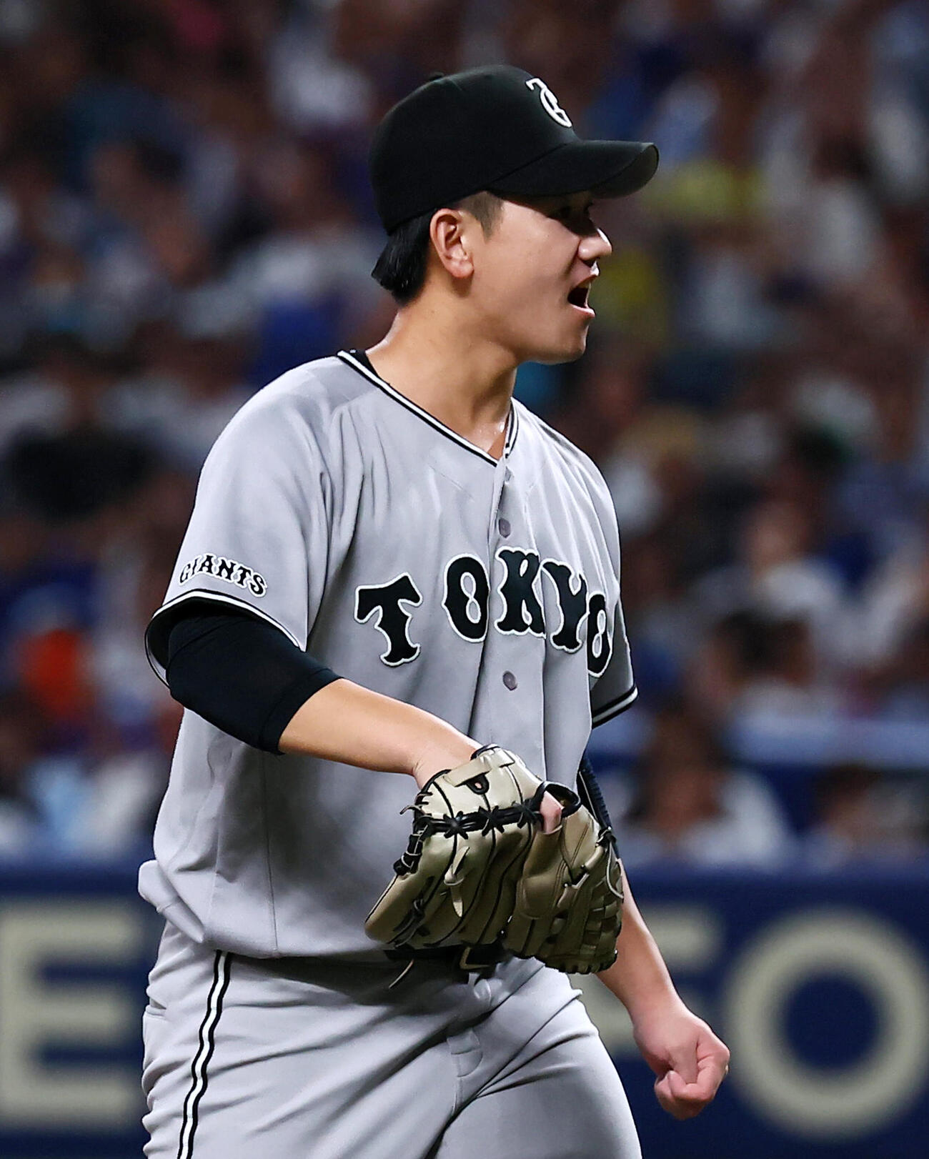 中日対巨人6回裏中日2死満塁、井上温大は石川昂弥を三振に仕留める（撮影・加藤哉）