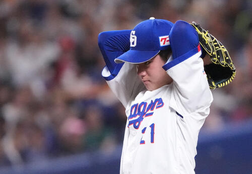 中日対巨人　1回表、登板する中日先発の金丸夢斗（撮影・森本幸一）