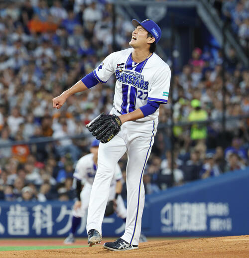 DeNA対巨人　3回表巨人2死一、三塁、笹原操希に適時打を浴びる藤浪晋太郎（撮影・宮地輝）
