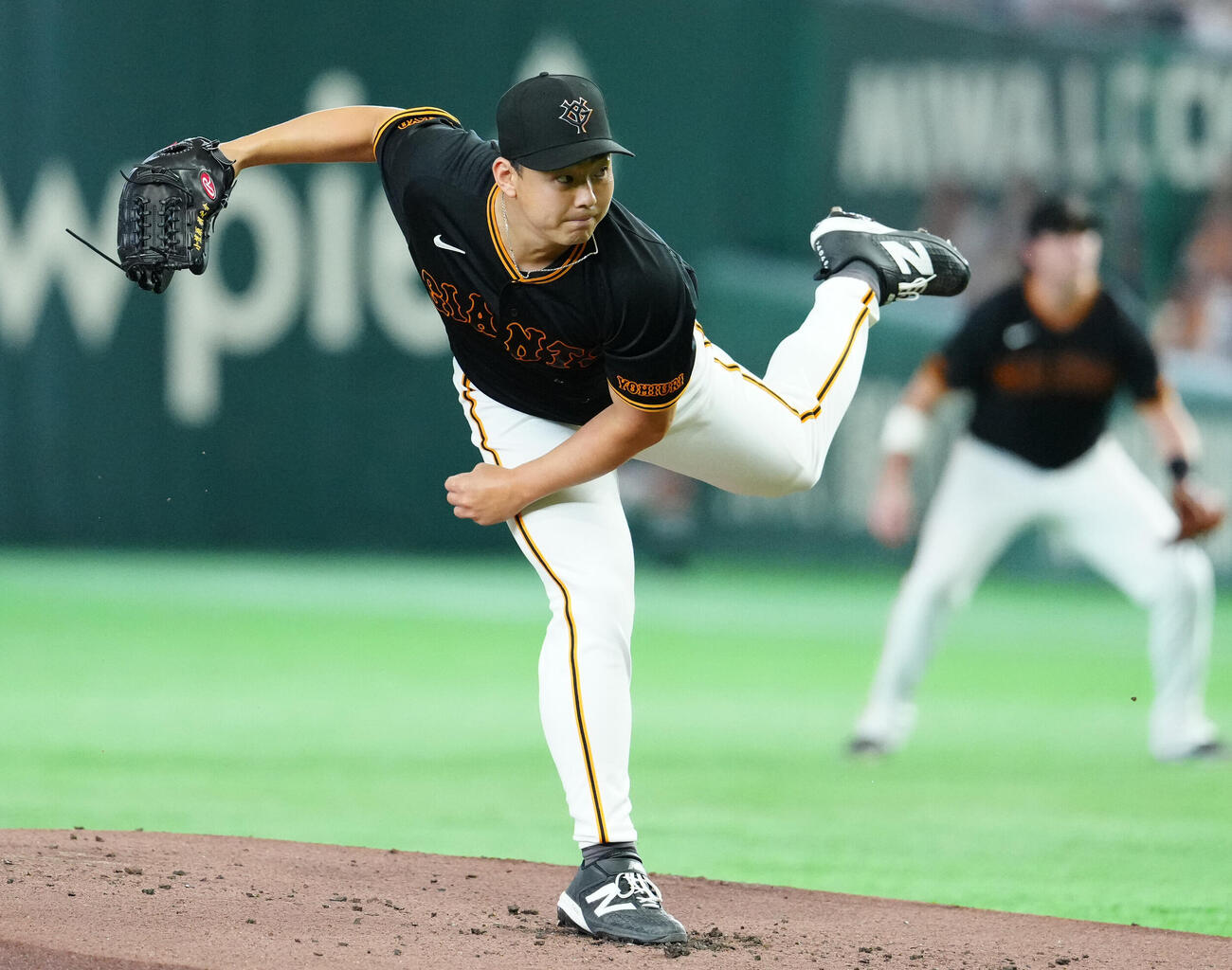 巨人対中日　巨人先発の小笠原慎之介（撮影・江口和貴）