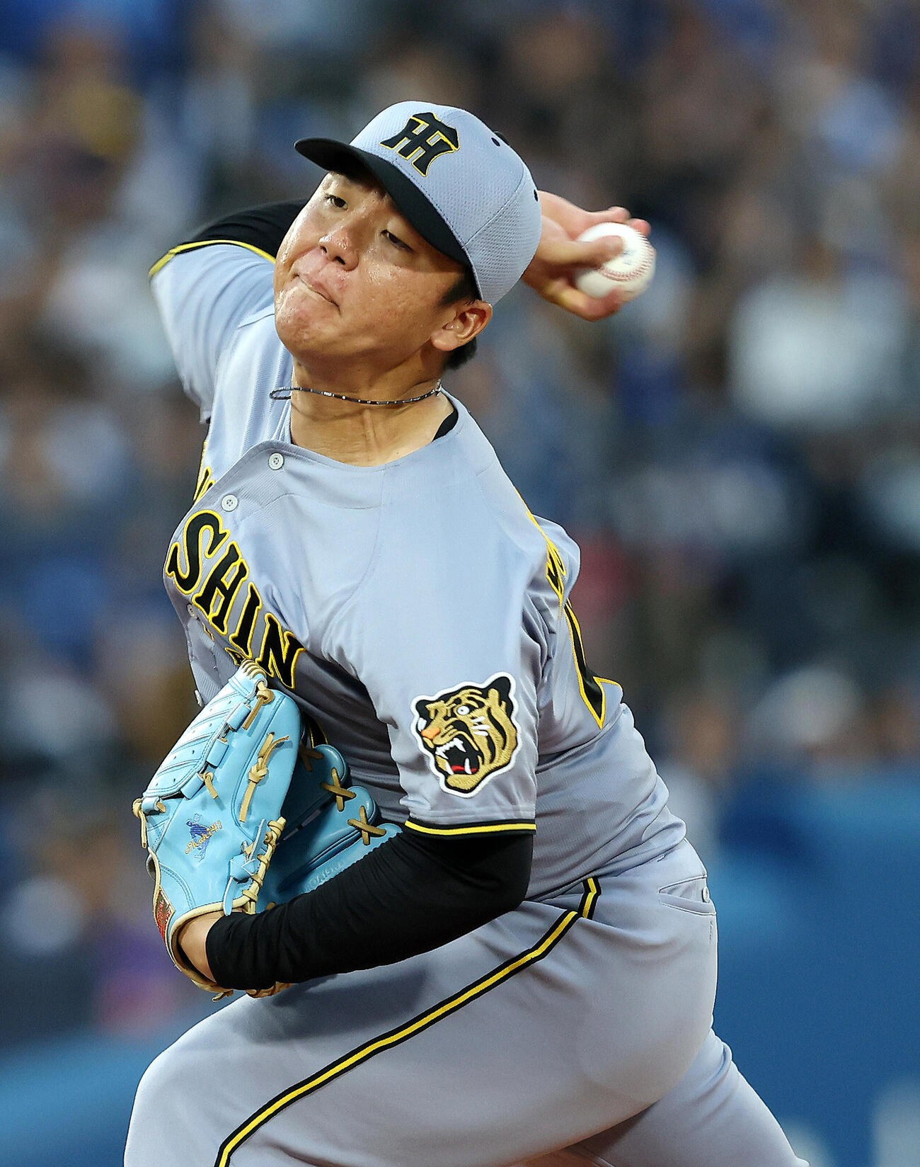 DeNA対阪神　2回裏、力投する村上頌樹（撮影・河田真司）
