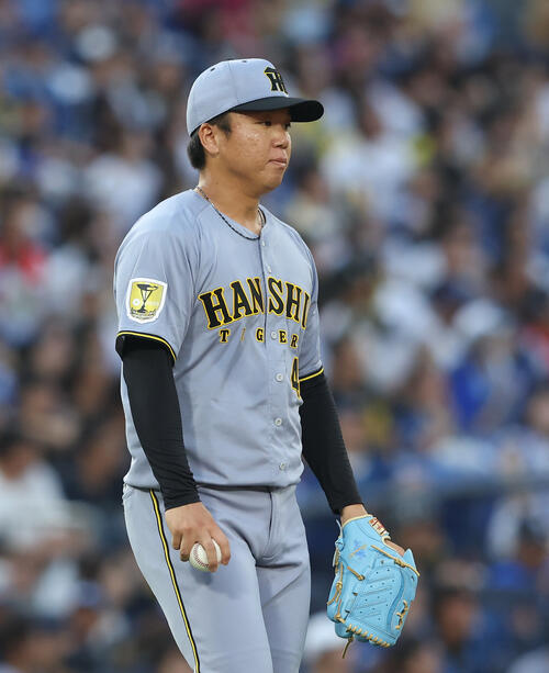DeNA対阪神　2回裏DeNA1死、宮崎敏郎に二塁打を浴びる村上頌樹（撮影・河田真司）