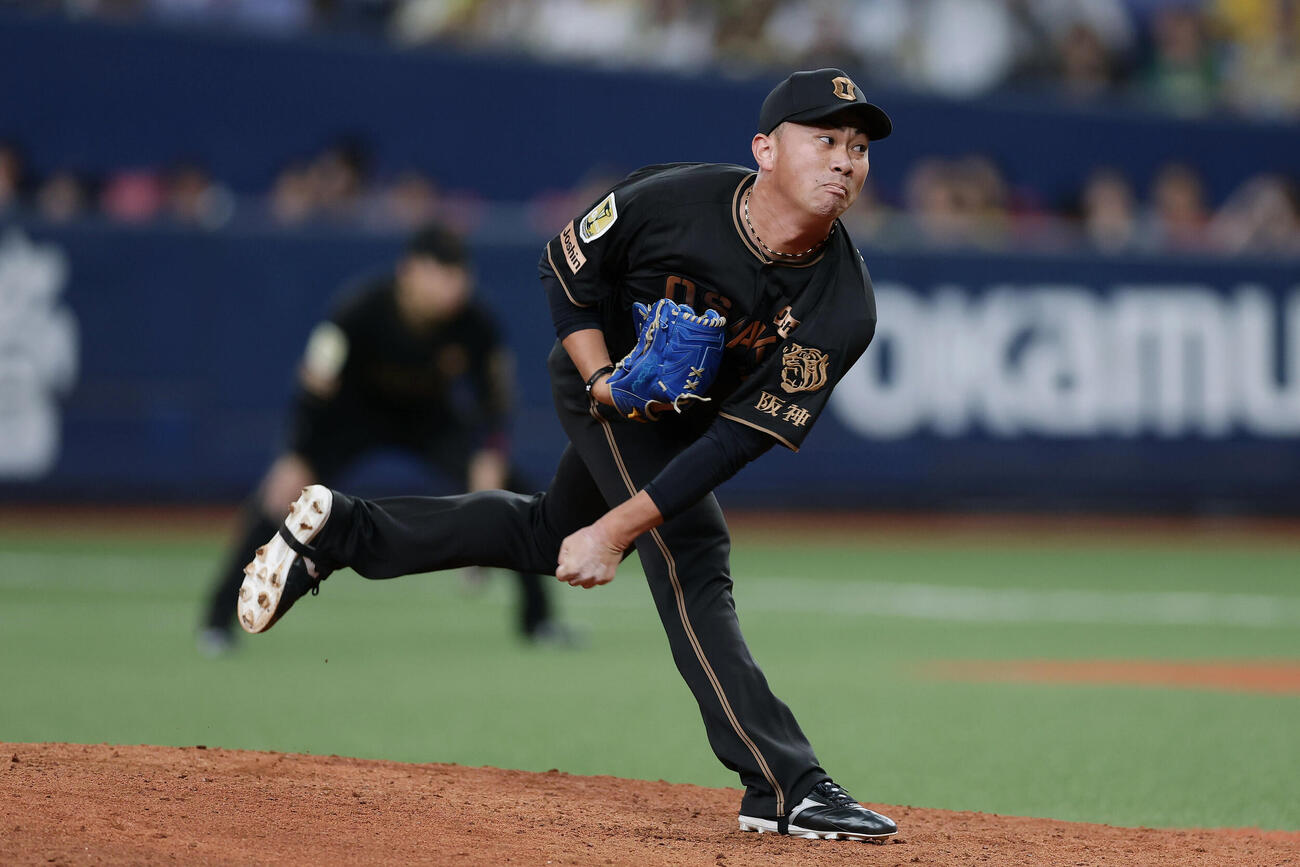 阪神対ヤクルト　阪神4番手の桐敷拓馬（撮影・前田充）